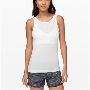 NWT lululemon seeks simplicity tank